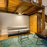 Deluxe Twin Studio In Kazinczy Street