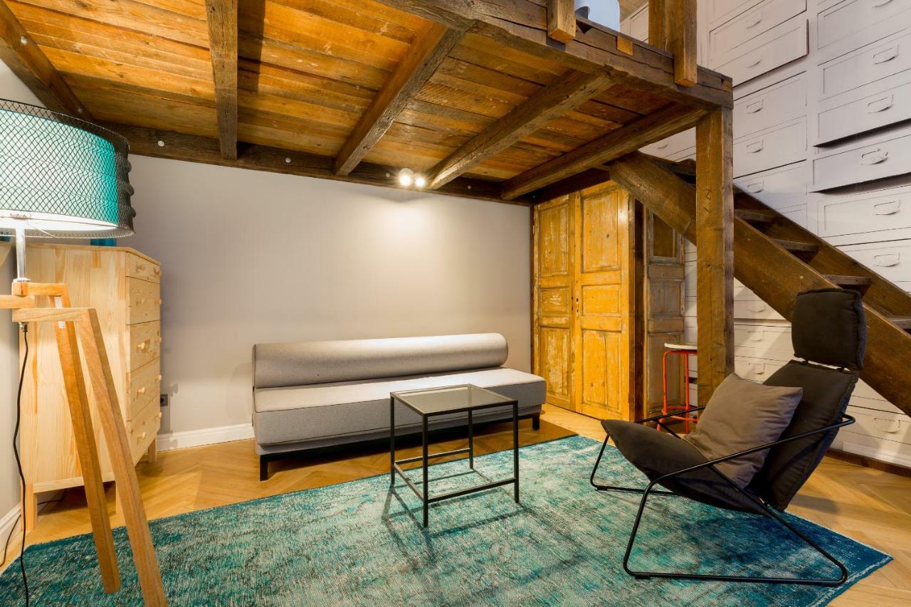 Deluxe Twin Studio In Kazinczy Street *